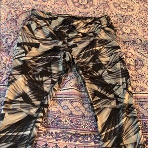 Danskin cropped workout leggings